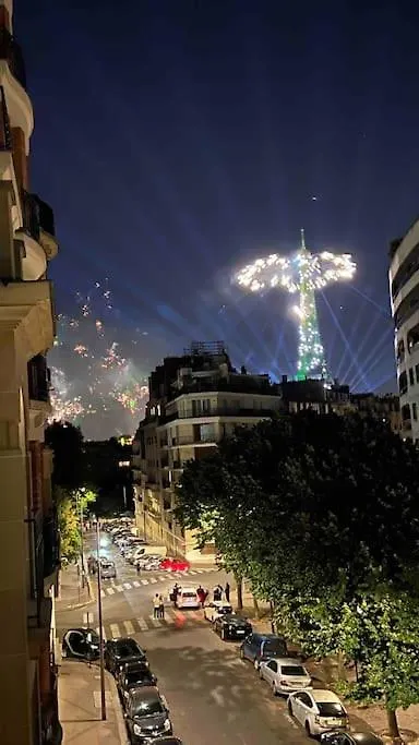 Apartment Avec Magnifique Vue Tour Eiffel *